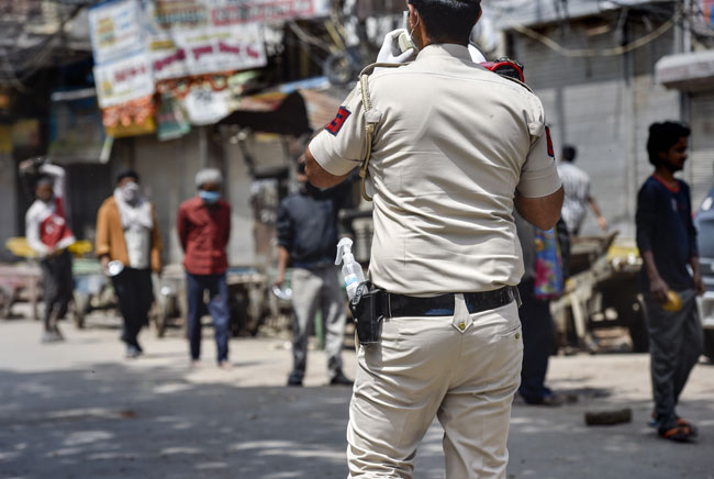 IN PICS: దేశవ్యాప్త లాక్‌డౌన్‌ చిత్రాలు