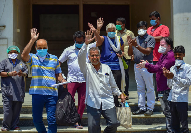 IN PICS: దేశవ్యాప్త లాక్‌డౌన్‌ చిత్రాలు