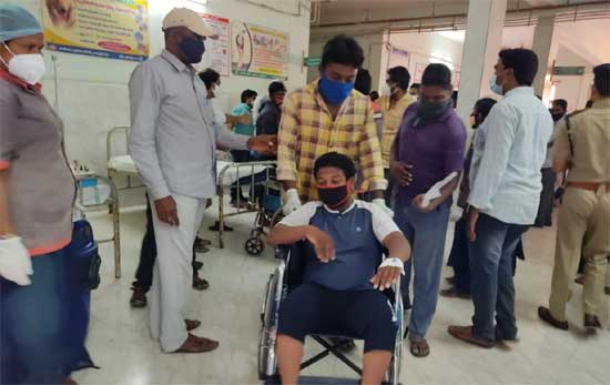 ఏలూరు ఘటన: పెరుగుతున్న బాధితులు