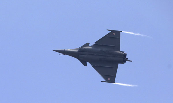 Rafale మళ ల త రప క రఫ ల రగడ