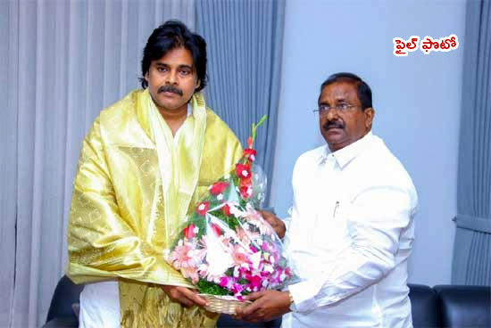 Pawan Kalyan: పవన్‌తో సోము వీర్రాజు భేటీ