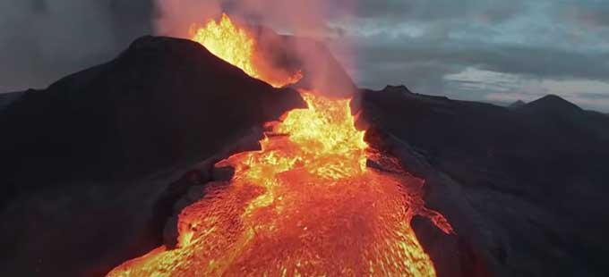 అగ్నిపర్వతంలో కూలిన డ్రోన్ | drone crashes into erupting volcano in