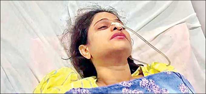 మహిళా జర్నలిస్టు ఆత్మహత్యాయత్నం - Vimarsana News