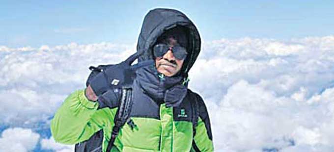 శిఖరాలే.. చిన్నబోయేలా! - Vimarsana News
