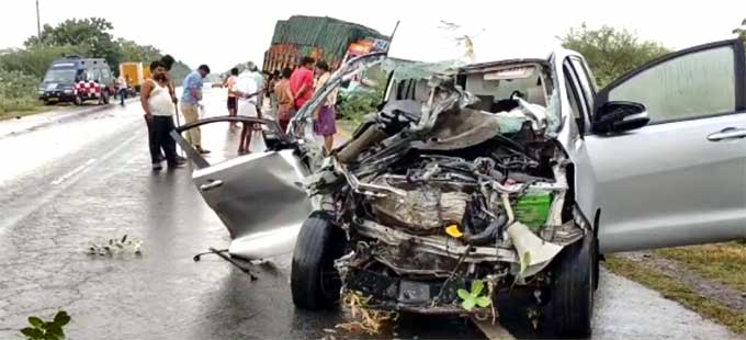 Crime News: నెల్లూరు జిల్లాలో ఘోర రోడ్డు ప్రమాదం.. ఇద్దరి మృతి - Vimarsana News