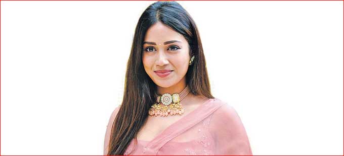 తెరపైనే సీరియస్‌.. నిజ జీవితంలో కాదు - Vimarsana News