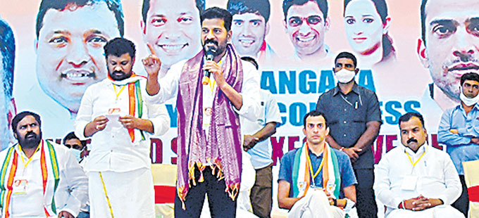 20 నెలలు కష్టపడిన వారికే టికెట్లు - Vimarsana News