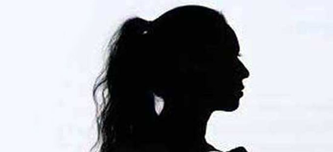 మళ్లీ బందీలైపోయాం - Vimarsana News
