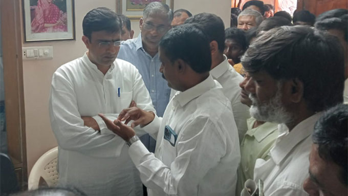 Patel Ramesh Reddy: ఎంపీ టికెట్‌ హామీతో నామినేషన్‌ ఉపసంహరించుకున్న ...