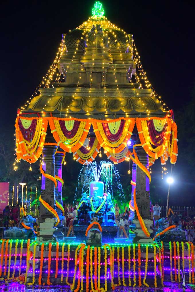 శ్రీశైలం ఆలయంలో నిర్వహించిన లక్ష దీపోత్సవం