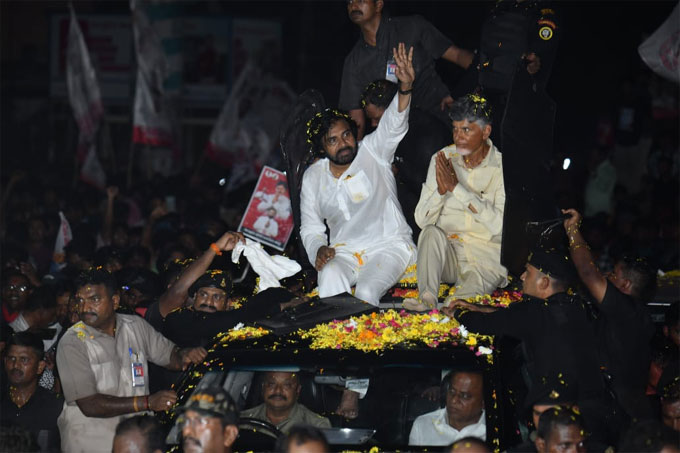 Tdp Rally TDP: నెల్లూరులో చంద్రబాబు, పవన్ కల్యాణ్ ఉమ్మడి ప్రచారం | TDP Meet In ...