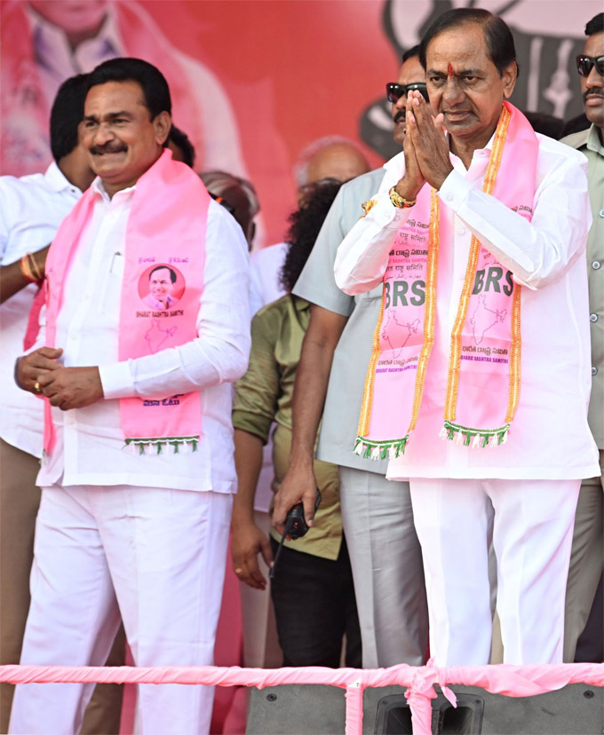 BRS: కామారెడ్డిలో భారాస ప్రజా ఆశీర్వాద సభ | BRS Meet In Kamareddy