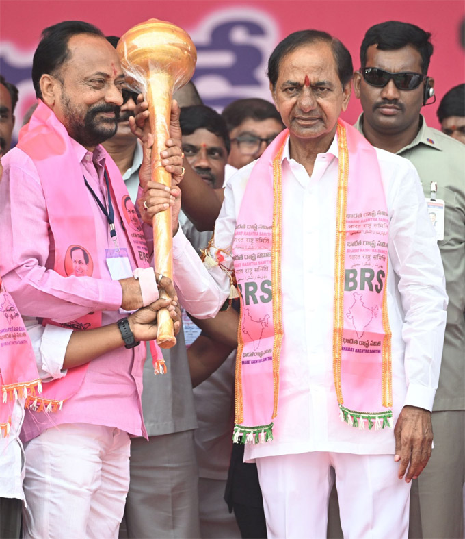 BRS: కామారెడ్డిలో భారాస ప్రజా ఆశీర్వాద సభ | BRS Meet In Kamareddy