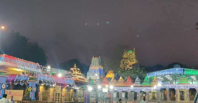 Srisailam: మహాశివరాత్రికి ముస్తాబవుతున్న శ్రీశైలం ఆలయం 
