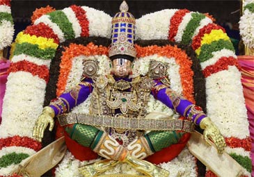 Tirumala : సింహ వాహనంపై విహరిస్తున్న మలయప్ప స్వామి