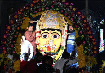 Prakasam: ఒంగోలులో అమ్మవారి కళారాల ఊరేగింపు ఉత్సవం