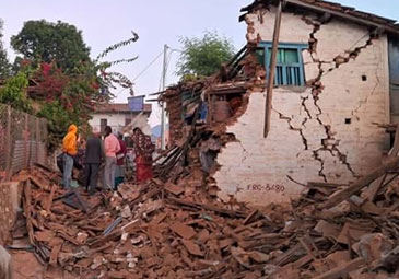Earthquake: నేపాల్‌లో భారీ భూకంపం.. ఫొటోలు