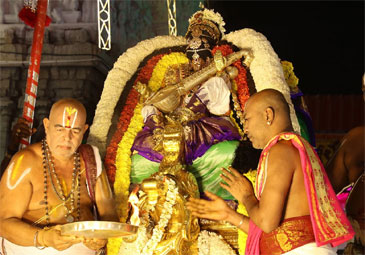 Tiruchanuru: హంస వాహనంపై సరస్వతీ అలంకరణలో సిరుల‌ త‌ల్లి