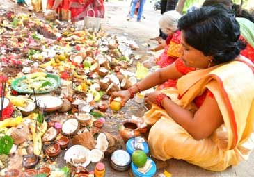 Nagula Chavithi : తెలుగు రాష్ట్రాల్లో ఘనంగా నాగుల చవితి వేడుకలు