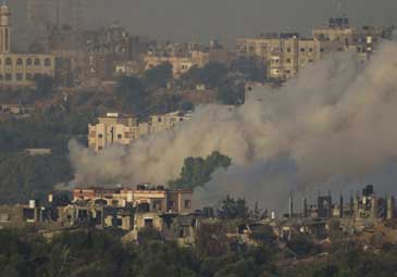 Gaza: గాజాపై ఇజ్రాయెల్‌ దాడులు.. తరలిపోతున్న ప్రజలు