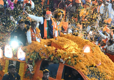 PM Modi: హైదరాబాద్‌లో ఘనంగా మోదీ రోడ్‌ షో.. భారీగా హాజరైన ప్రజలు