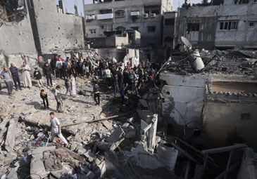 Gaza : గాజాపై మళ్లీ విరుచుకుపడిన ఇజ్రాయెల్‌