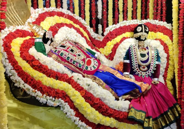 Vaikuntha Ekadashi: వైకుంఠ ఏకాదశి.. ఆలయాలకు పోటెత్తిన భక్తులు 