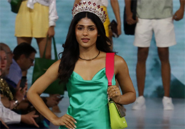 Fashion Show : లెదర్‌ ఫ్యాషన్‌ షో.. ఆకట్టుకున్న మోడళ్ల ర్యాంప్‌ వాక్‌