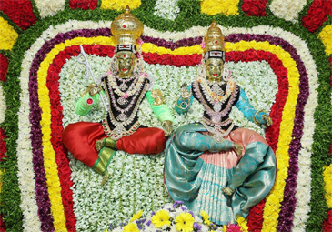 Srisailam : గరుడ వాహనంపై దర్శనమిచ్చిన శ్రీశైల మల్లికార్జున స్వామి