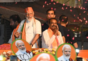 PM Modi:  మల్కాజిగిరిలో ప్రధాని మోదీ రోడ్‌షో.. భారీగా తరలివచ్చిన అభిమానులు