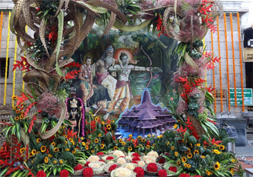 Tirumala: తిరుమల శ్రీవారి ఆలయంలో పుష్పాలంకరణ