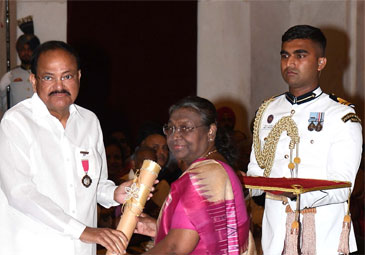 Padma Awards 2024: ఘనంగా ‘పద్మ’ అవార్డుల ప్రదానోత్సవం