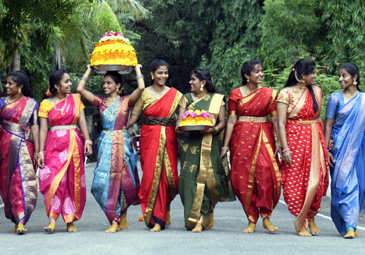 Hyderabad: సందడిగా బతుకమ్మ పండగ సంబరాలు