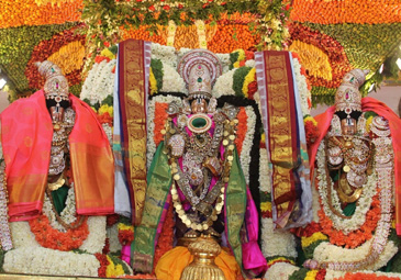 Tirumala: అశ్వవాహనంపై దర్శనమిచ్చిన శ్రీవారు