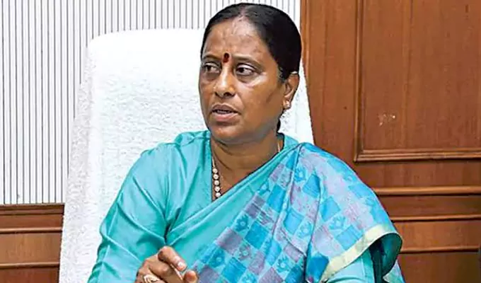 కడియం శ్రీహరిపై మంత్రి కొండా సురేఖ ఫిర్యాదు