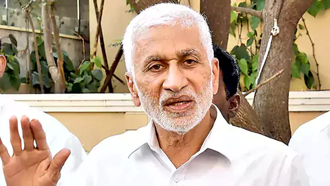 రావణ్ , ప్రకాశ్ రాజ్ కు మద్దతిస్తోంది ఎవరు