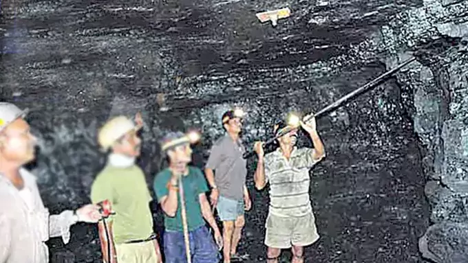 రామగుండం బొగ్గు గనుల్లోకి వర్షం నీరు