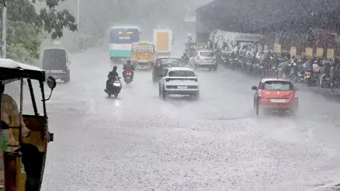 భారీ వర్షసూచన.. ఆ జిల్లాలకు ఎల్లో అలర్ట్‌