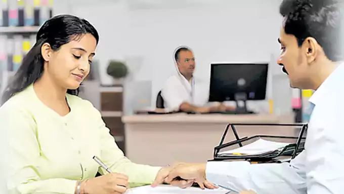మీ గోల్డ్‌ మాకు అమ్మండి.. రంగంలోకి కార్పొరేట్‌ సంస్థలు