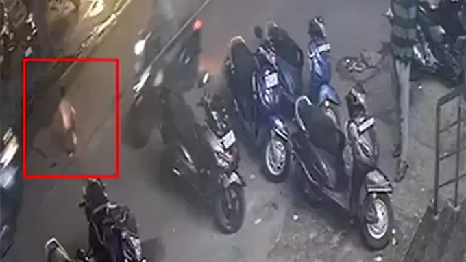 Video: కారు ఢీకొని ఐదేళ్ల బాలుడి దుర్మరణం