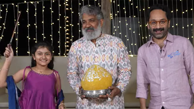 Video: లడ్డూ వేలం.. రూ.కోటికి పాడిన రాజమౌళి