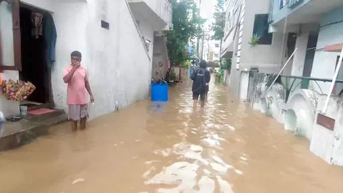 ఉత్తరాంధ్రలో ఎడతెరిపిలేని వర్షాలు