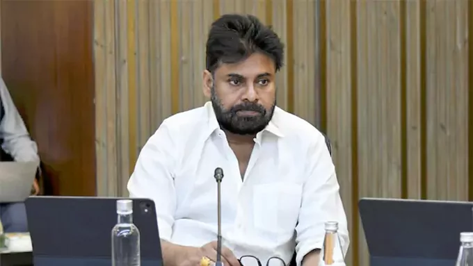 వర్షాలపై పవన్‌ కల్యాణ్‌ సమీక్ష