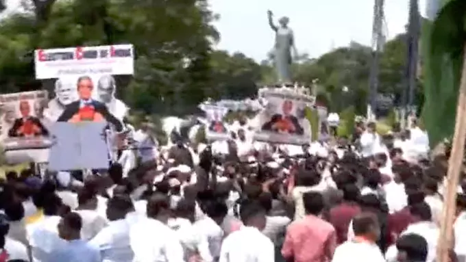 సీఈసీ జ్ఞానేశ్‌కుమార్‌ రాజీనామా చేయాలి: కాంగ్రెస్‌