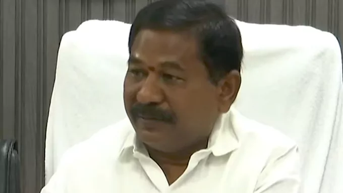 పదోన్నతులు కల్పించినా నిందలా?: మంత్రి డోలా