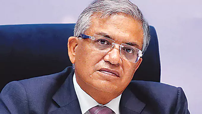 సీఈసీ జ్ఞానేశ్‌కుమార్‌ సస్పెండ్‌ కోరుతూ సుప్రీంలో పిటిషన్‌