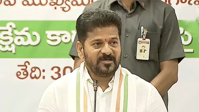 మంచి పేరైనా, చెడ్డ పేరైనా ఉద్యోగుల వల్లే: రేవంత్ – politics మంచి పేరైనా, చెడ్డ పేరైనా ఉద్యోగుల వల్లే: రేవంత్ – politics