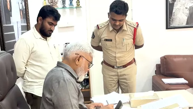 అంబటి రాంబాబుకు కిర్లంపూడి పోలీసుల నోటీసులు – general అంబటి రాంబాబుకు కిర్లంపూడి పోలీసుల నోటీసులు – general