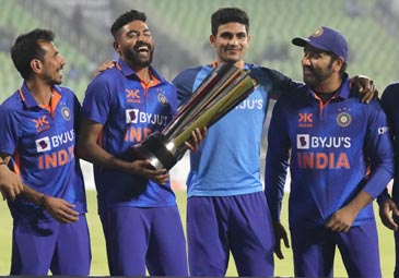 IND vs SL: మ్యాచ్‌ అనంతరం టీమిండియా సందడి చూశారా..?