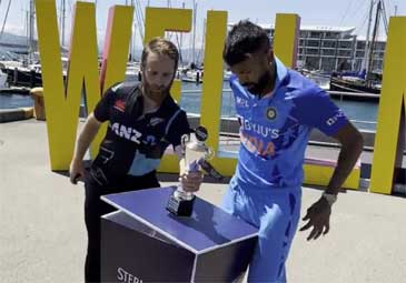 IND vs NZ: ముందే కప్‌ పట్టేసిన కేన్‌ విలియమ్సన్‌.. అదెలాగో చూడండి..!